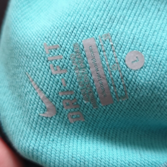 🌿NIKE WOROUT TOP🌿 - Picture 7 of 8